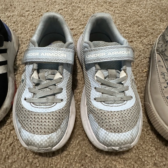 Bundle of kids sneaker’s - Picture 4 of 4